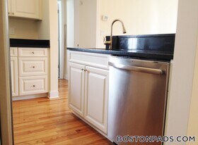 3 Chauncy St, Unit 12A in Cambridge, MA - Building Photo