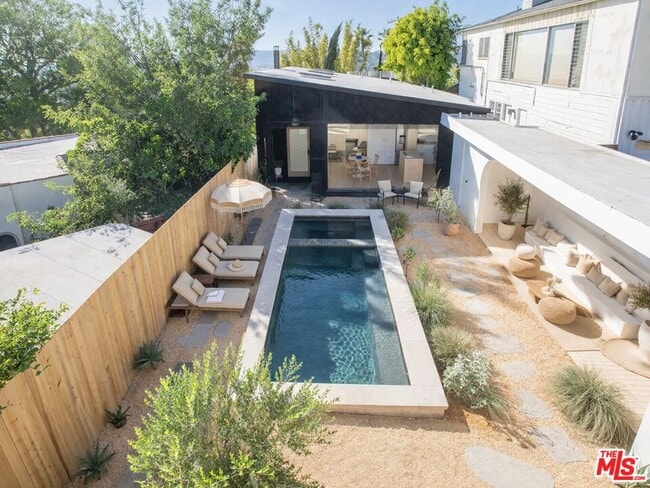 property at 2107 Mayview Dr