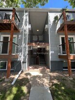 16359 W 10th Ave in Golden, CO - Building Photo