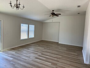 78071 Duckwood Trail in Yulee, FL - Building Photo - Building Photo