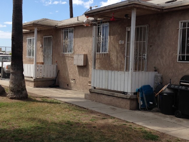 Winona Avenue Cottages in San Diego, CA - Building Photo - Building Photo