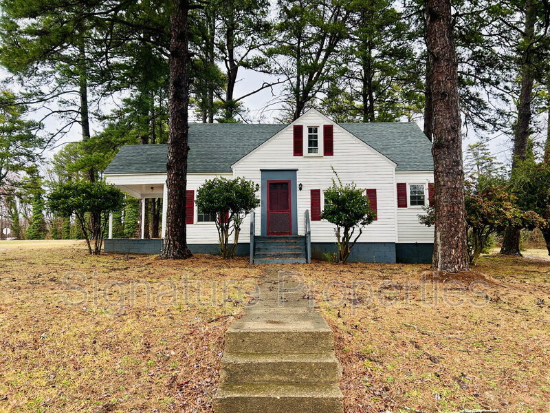 1629 Wilborn Ave in South Boston, VA - Building Photo