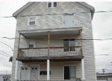 221 Newell Ave in Pawtucket, RI - Building Photo