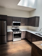 517 1st St in Menominee, MI - Foto de edificio - Building Photo