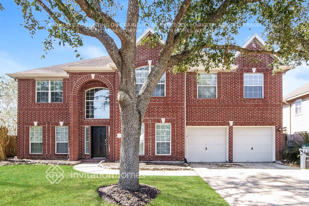 3710 Pine Stream Dr in Pearland, TX - Building Photo