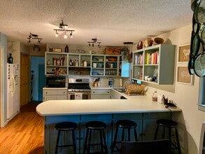 276 Crooked Creek Ln in Sylva, NC - Foto de edificio - Building Photo