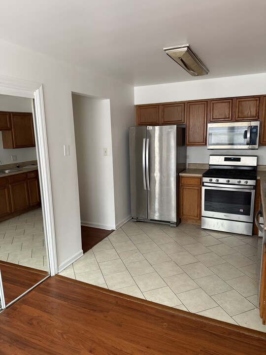 1016 E 150th Pl, Unit 2W in Dolton, IL - Building Photo