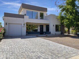 1917 E Clarendon Ave in Phoenix, AZ - Building Photo