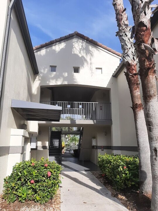 3405 Winkler Ave Ext in Ft. Myers, FL - Building Photo