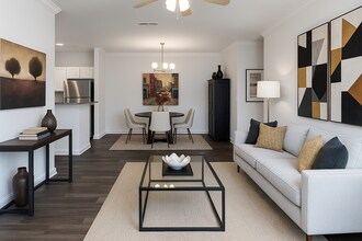 Bluffs at Riverview in Birmingham, AL - Building Photo - Building Photo