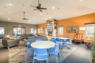 Villas of Omaha at Butler Ridge in Omaha, NE - Building Photo - Building Photo