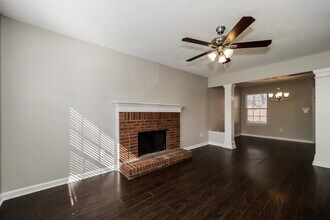 2119 Summer Wind Dr SW in Marietta, GA - Building Photo - Building Photo