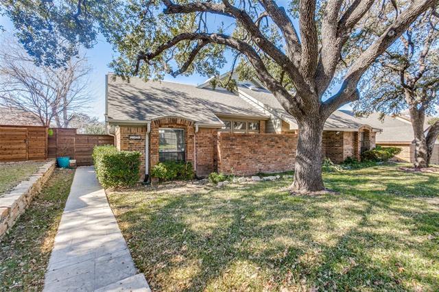 11421 Summertree Ln in Dallas, TX - Building Photo - Building Photo