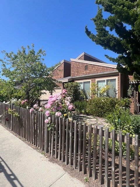 property at 112 Alamo Ave