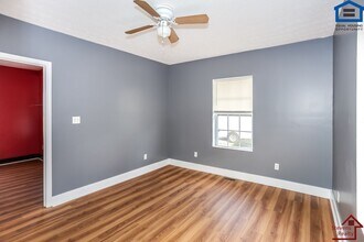 912 W Scott Ave in Knoxville, TN - Foto de edificio - Building Photo