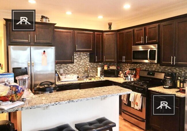 9 Sparhawk St in Boston, MA - Building Photo - Building Photo