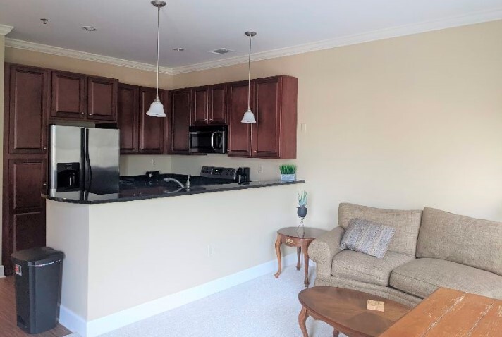 155 E Broad St, Unit Apt # 213 in Spartanburg, SC - Building Photo