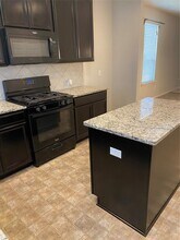 352 Martha Dr in Buda, TX - Building Photo - Building Photo