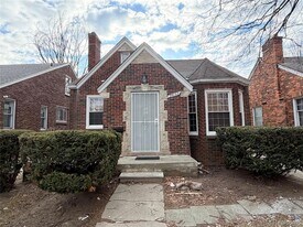 9832 Balfour Rd in Detroit, MI - Building Photo