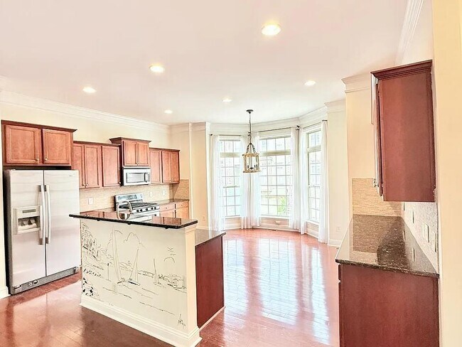 2070 Callaway Ct in Atlanta, GA - Foto de edificio - Building Photo