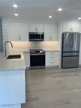 14200 Oviedo Pl in Ft. Myers, FL - Building Photo - Building Photo