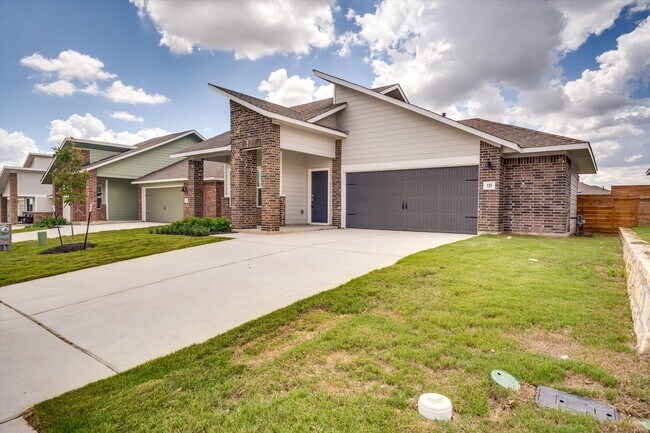 131 Tofalla in Kyle, TX - Building Photo - Building Photo