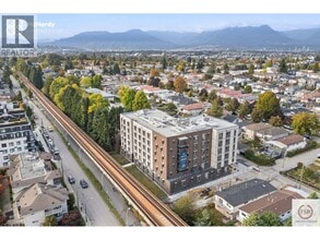 5085 McHardy St in Vancouver, BC - Building Photo - Building Photo