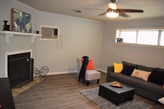 1300 Milam Way in Carrollton, TX - Building Photo - Building Photo