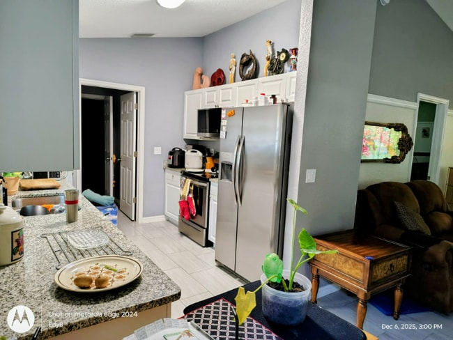 19370 St Benedict Dr in Dunnellon, FL - Foto de edificio - Building Photo