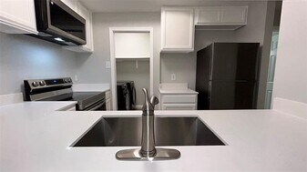 3611 W Northgate Dr in Irving, TX - Building Photo