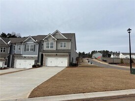 6652 Parson St in Flowery Branch, GA - Building Photo