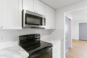 1407 W Marina Dr in Moses Lake, WA - Building Photo - Building Photo