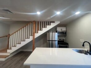 28 Otis St in Somerville, MA - Building Photo - Building Photo