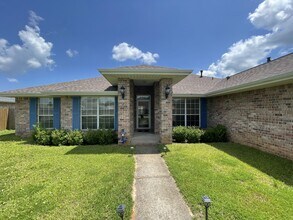 7025 Boo Ln in Pensacola, FL - Building Photo - Building Photo