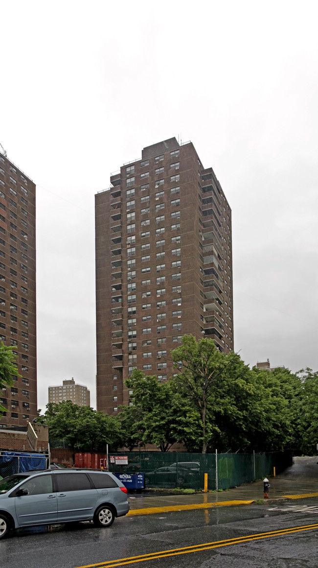 539 Wythe Ave in Brooklyn, NY - Foto de edificio - Building Photo