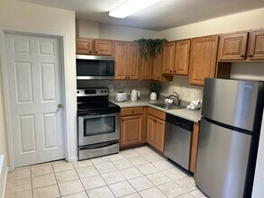 57 Birchwood Rd in Coram, NY - Building Photo - Building Photo