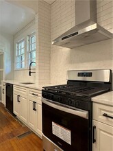 46 Delmont Dr NE in Atlanta, GA - Building Photo - Building Photo