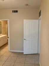 2275 NW 16th Terrace in Gainesville, FL - Building Photo - Building Photo