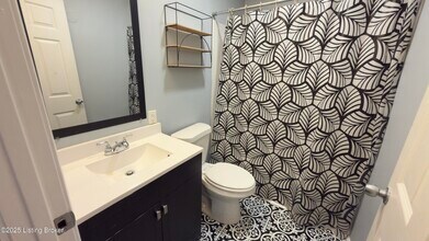 1410 Plank Rd in Jeffersonville, IN - Building Photo - Building Photo