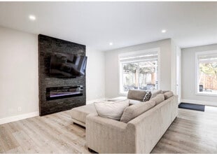 16096 Baccarat Way in Damascus, OR - Foto de edificio - Building Photo