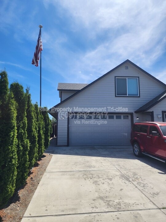 721 S Union St in Kennewick, WA - Building Photo