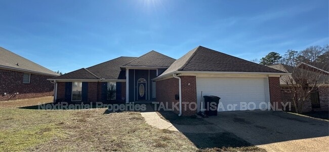 property at 556 Lincolns Dr