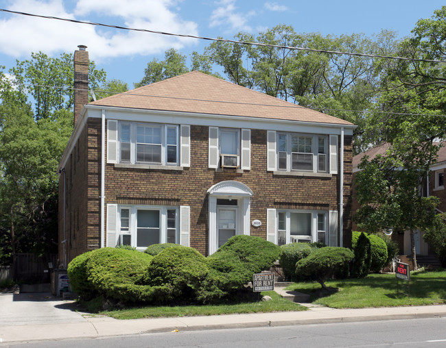 1657-1659 Bathurst St in Toronto, ON - Building Photo - Building Photo