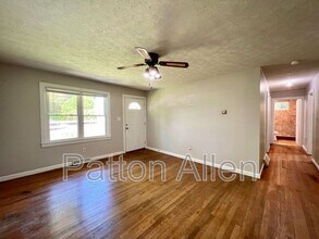 3 La Rue St in Asheville, NC - Building Photo - Building Photo