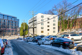 The Weldon in Arlington, VA - Foto de edificio - Building Photo