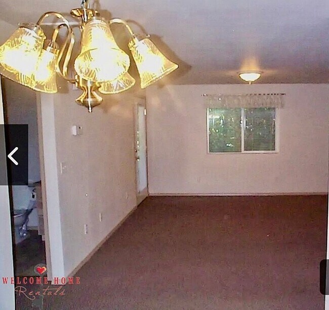 2431 Tyndell Cir SW in Tumwater, WA - Foto de edificio - Building Photo
