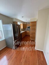 8239 Dr Craik Ct in Alexandria, VA - Building Photo - Building Photo