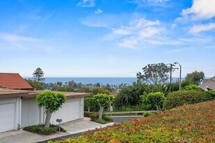 715 Calle Camisa in San Clemente, CA - Building Photo