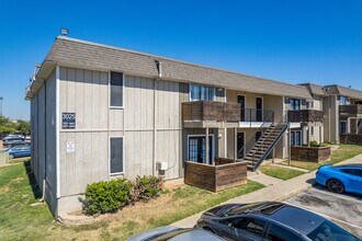 Encore on Mustang in Grapevine, TX - Foto de edificio - Building Photo