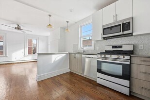 76 Bowers St in Jersey City, NJ - Building Photo
